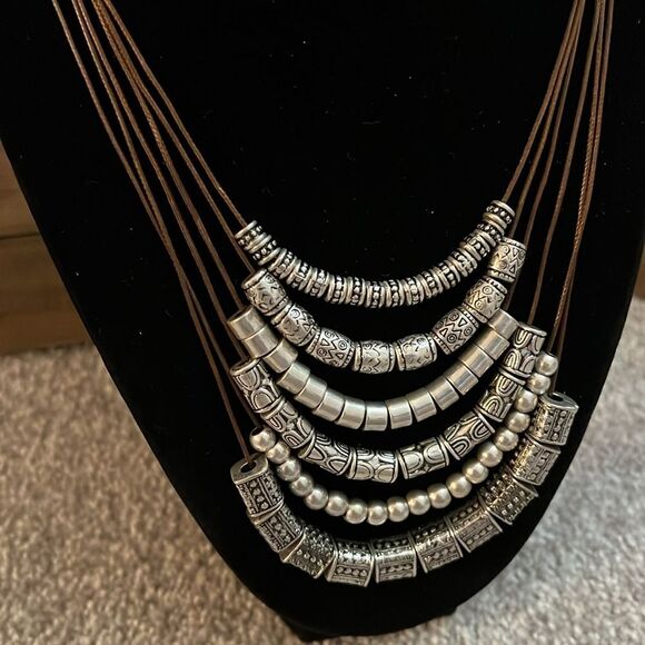 NEW Premier Designs “Style Center” Necklace - Picture 3 of 5